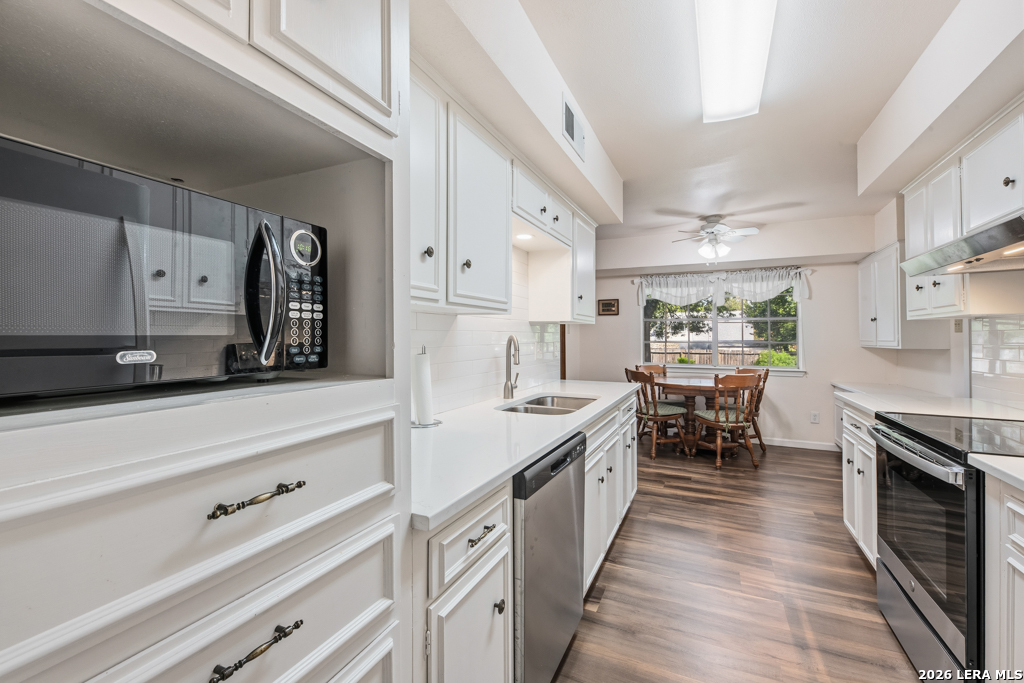 5827 Grass Hill Drive Leon Valley TX 78238