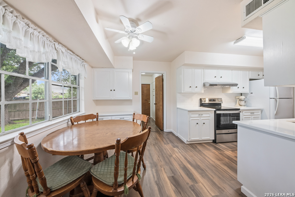 5827 Grass Hill Drive Leon Valley TX 78238
