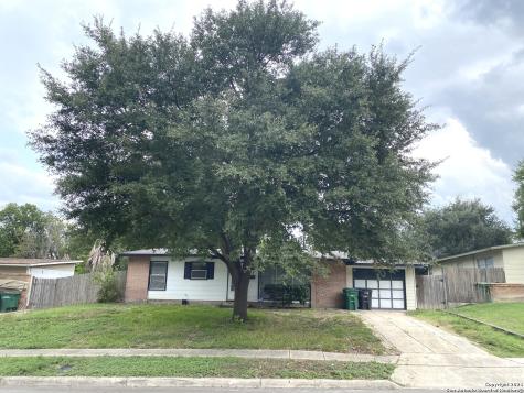 34 Storeywood Drive San Antonio TX 78213