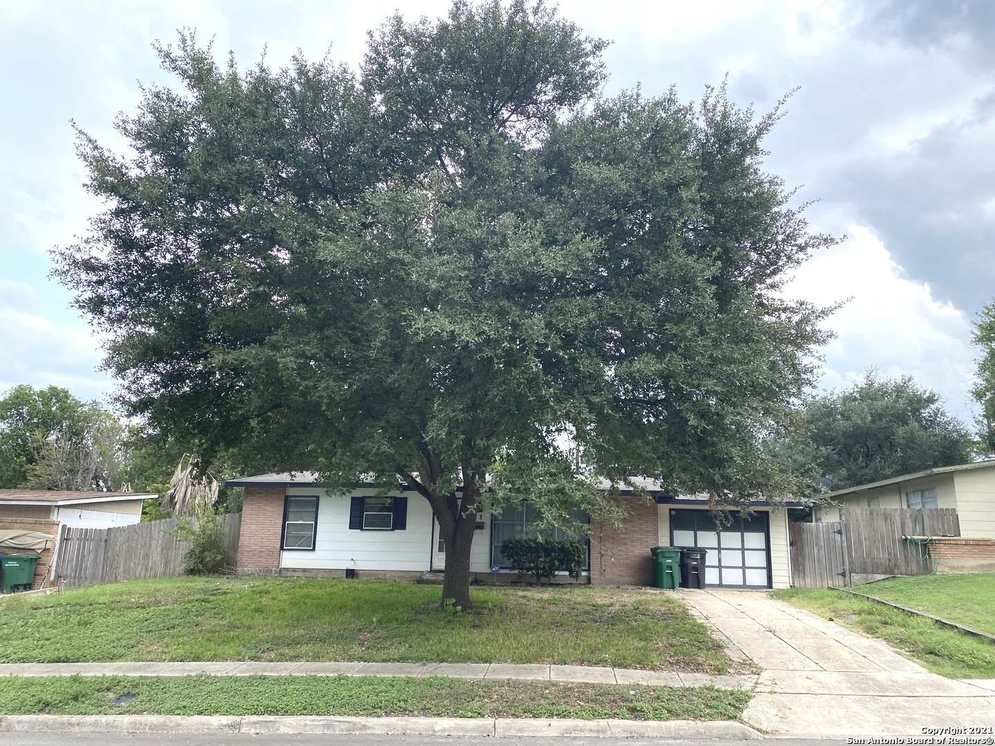 34 Storeywood Drive San Antonio TX 78213