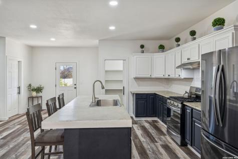 562 Kendalia Avenue San Antonio TX 78221