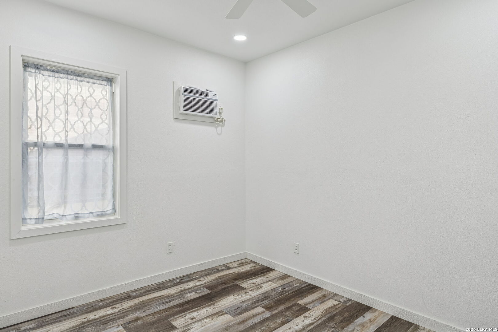 562 Kendalia Avenue San Antonio TX 78221