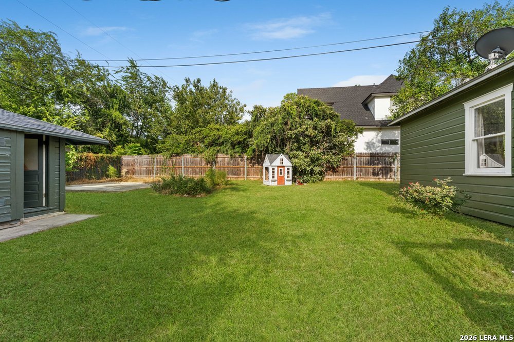 101 Charles Road Terrell Hills TX 78209