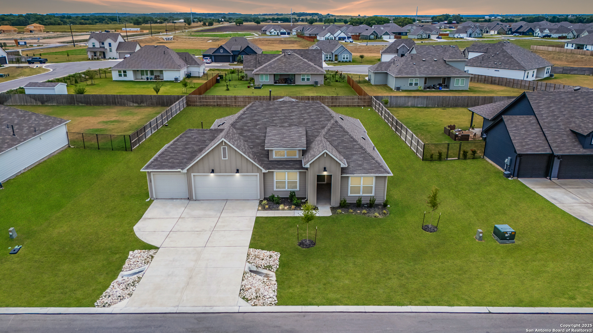 125 Nicks Cove Lockhart TX 78644