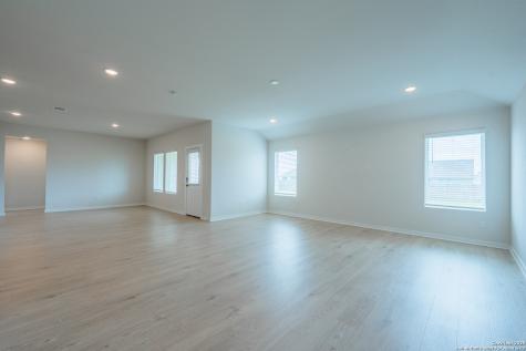 125 Nicks Cove Lockhart TX 78644