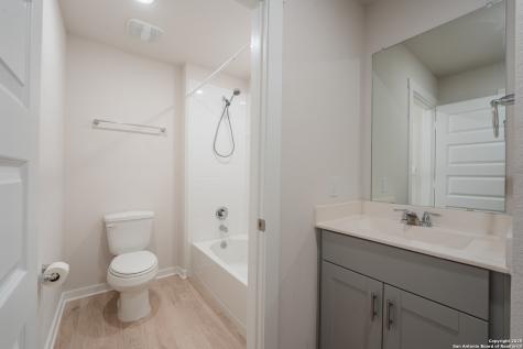 125 Nicks Cove Lockhart TX 78644