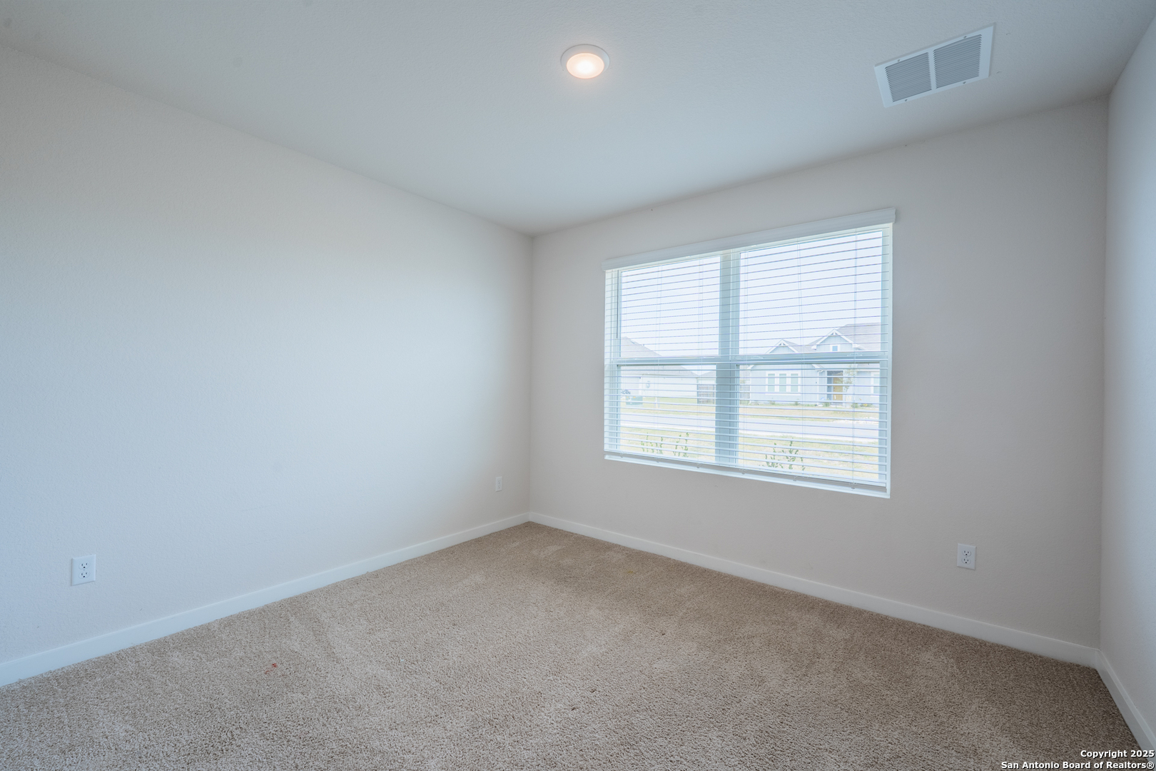 125 Nicks Cove Lockhart TX 78644