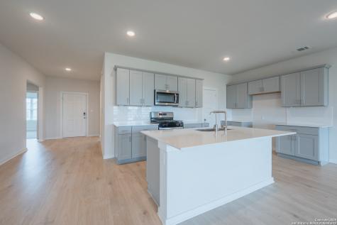 125 Nicks Cove Lockhart TX 78644
