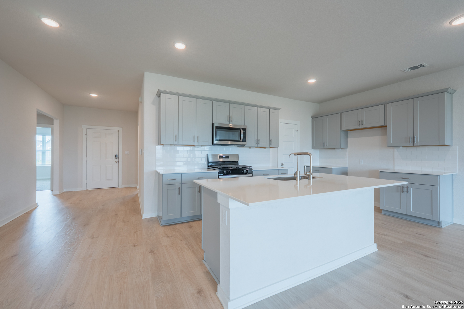 125 Nicks Cove Lockhart TX 78644