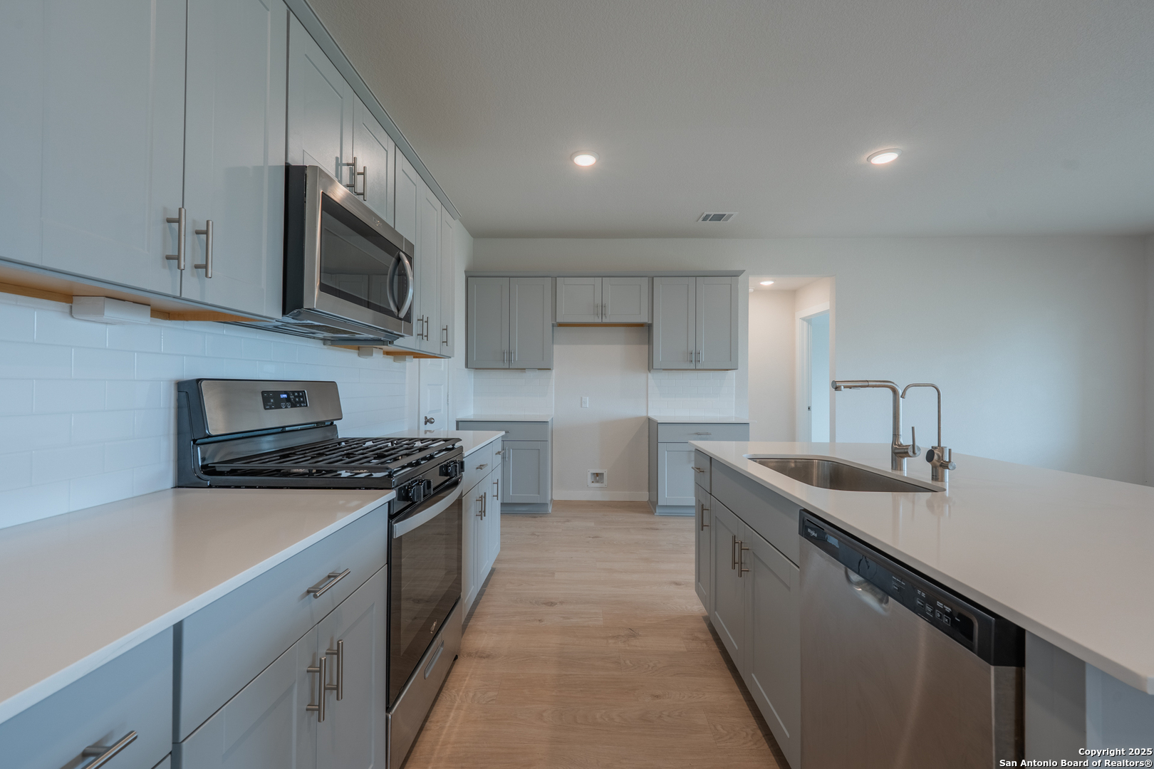 125 Nicks Cove Lockhart TX 78644