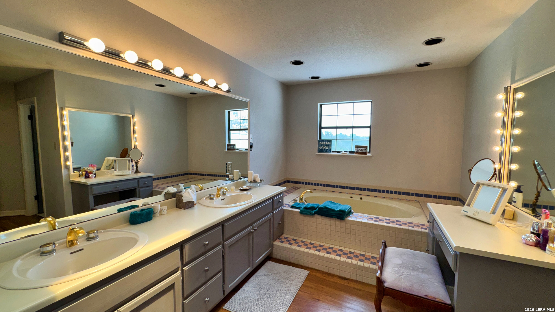 4065 N Cypress Creek Road Comfort TX 78013