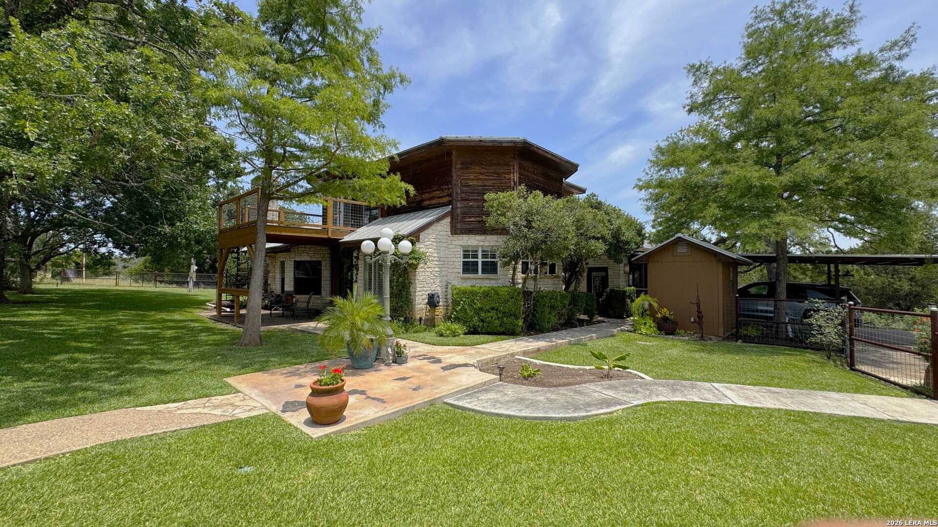 4065 N Cypress Creek Road Comfort TX 78013