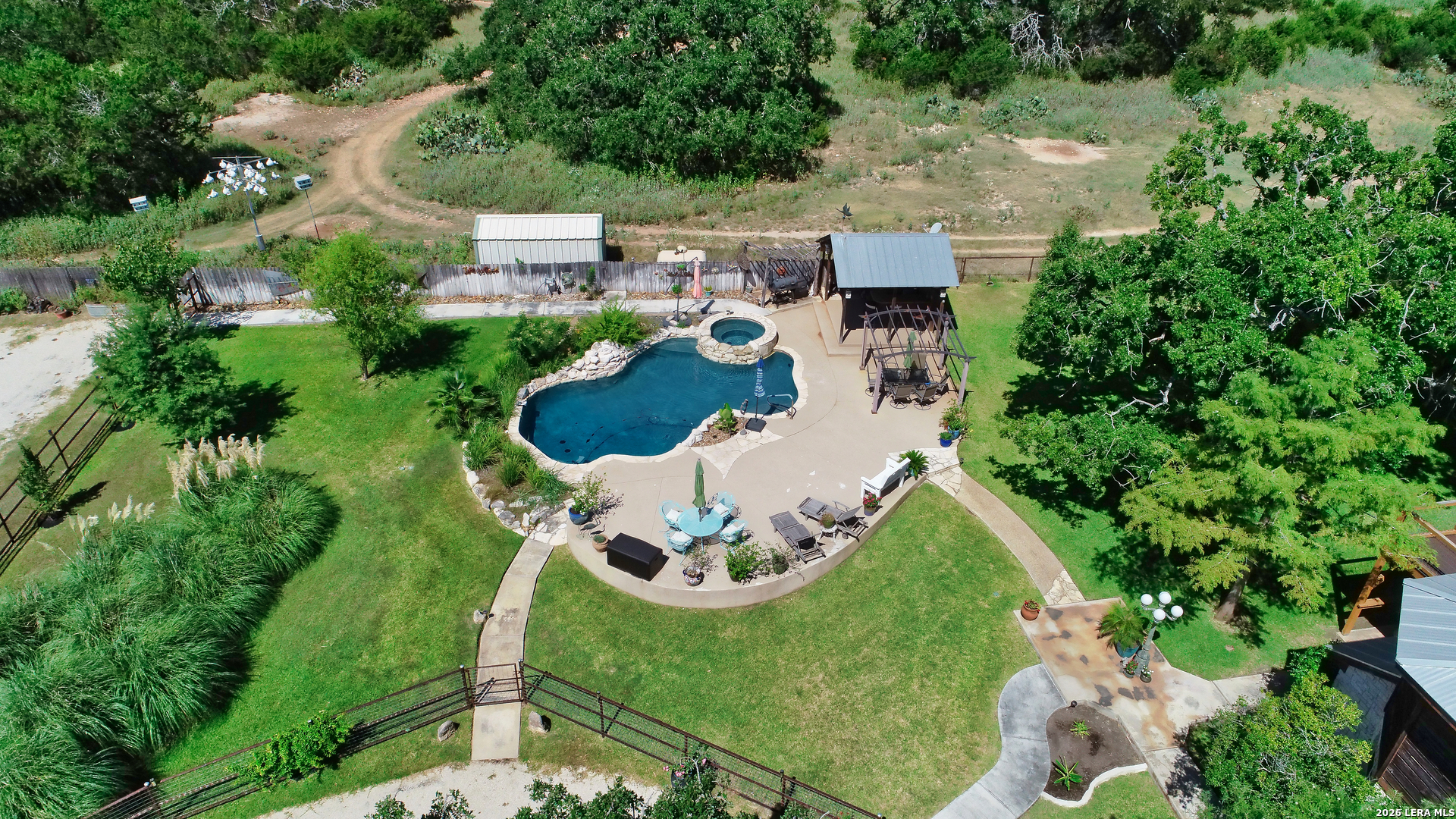 4065 N Cypress Creek Road Comfort TX 78013