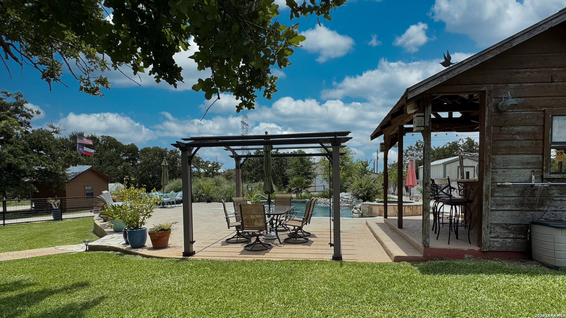 4065 N Cypress Creek Road Comfort TX 78013