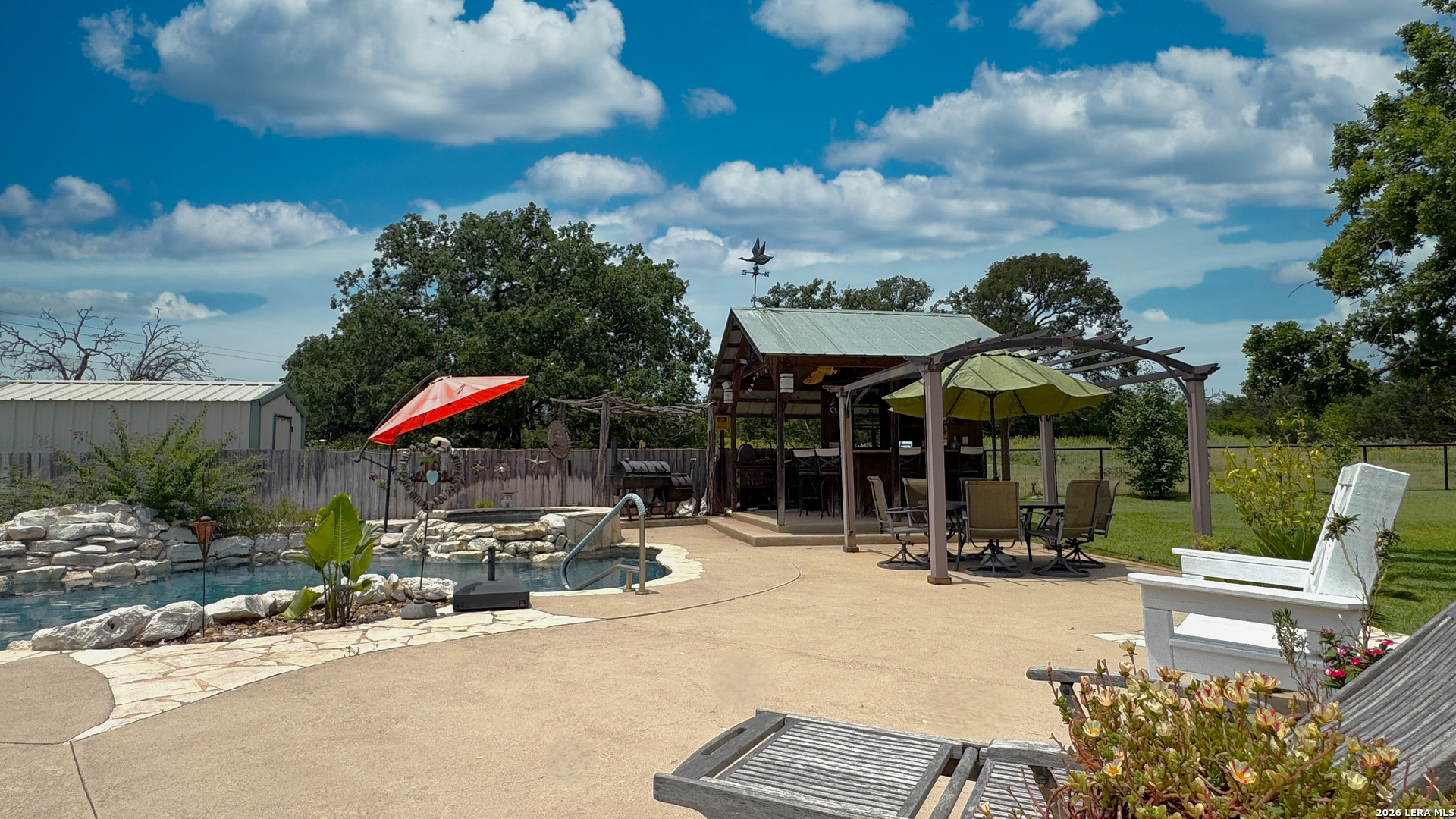 4065 N Cypress Creek Road Comfort TX 78013