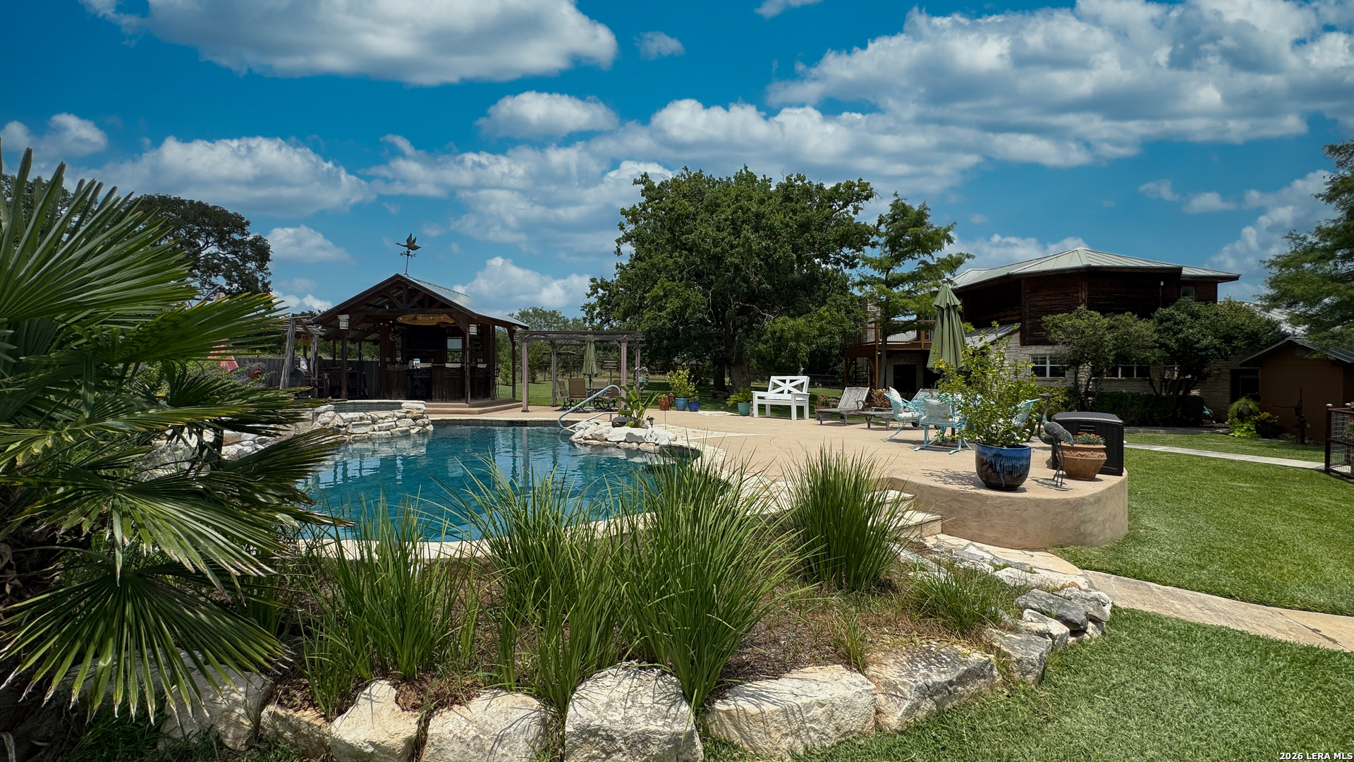 4065 N Cypress Creek Road Comfort TX 78013