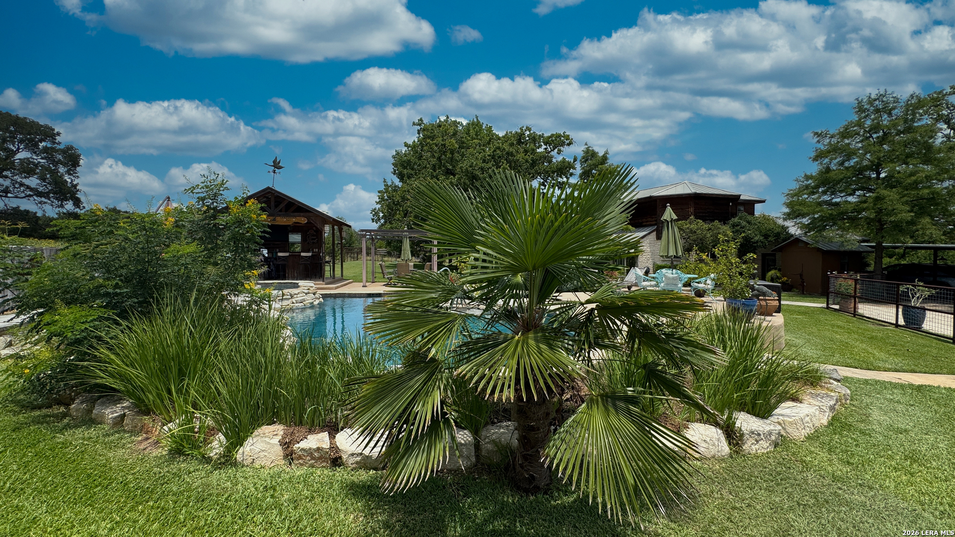 4065 N Cypress Creek Road Comfort TX 78013