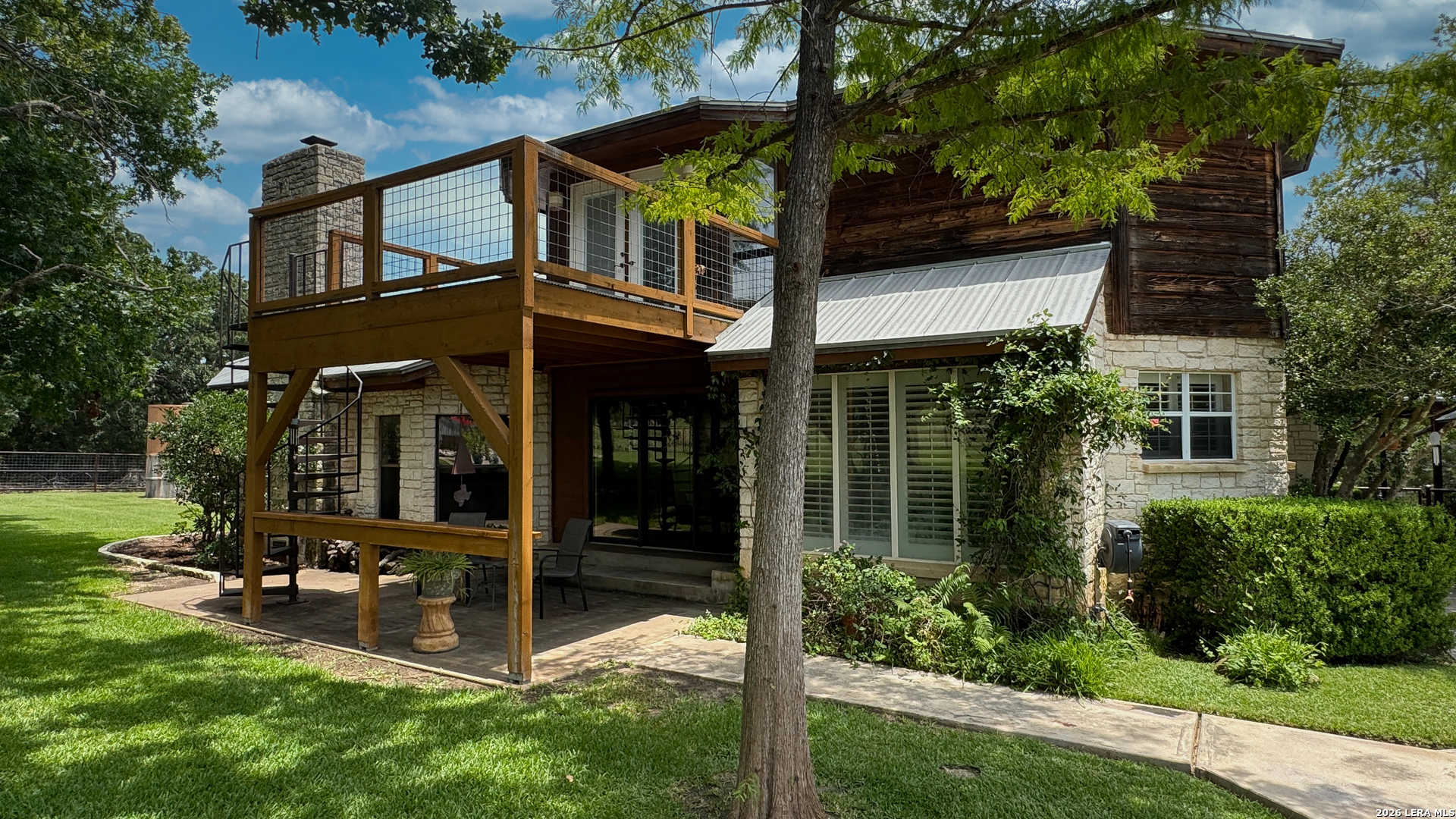 4065 N Cypress Creek Road Comfort TX 78013
