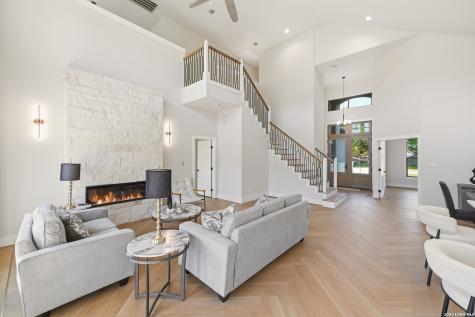 8228 Utopia Boulevard Selma TX 78154