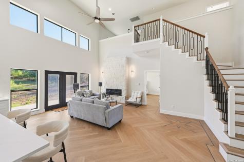 8228 Utopia Boulevard Selma TX 78154