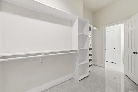 8228 Utopia Boulevard Selma TX 78154