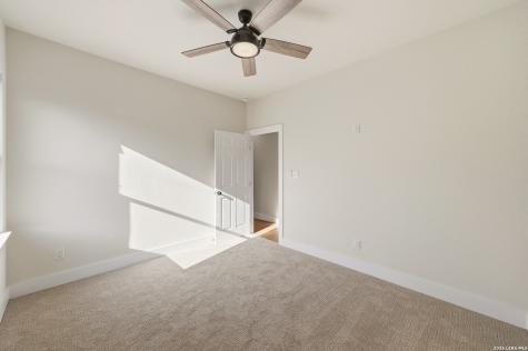 8228 Utopia Boulevard Selma TX 78154