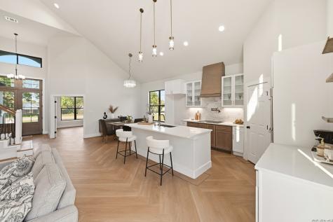8228 Utopia Boulevard Selma TX 78154