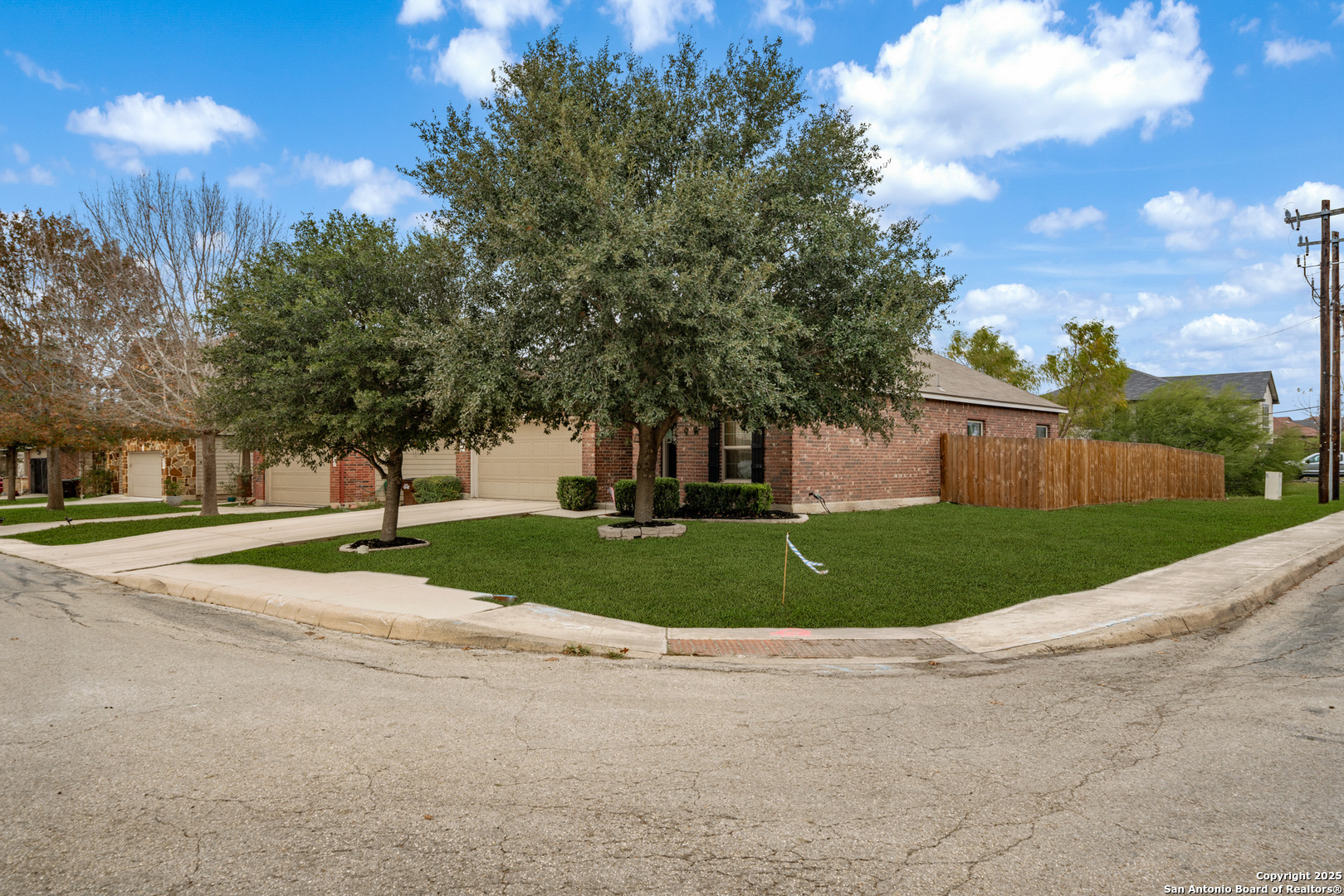 3502 Penta Fields Converse TX 78109