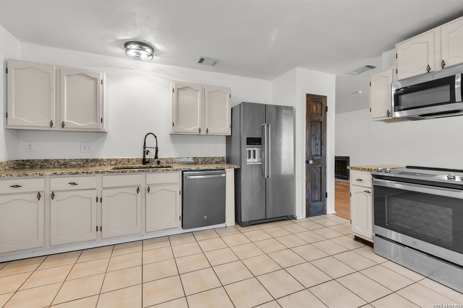 9749 Misty Ash Drive Converse TX 78109