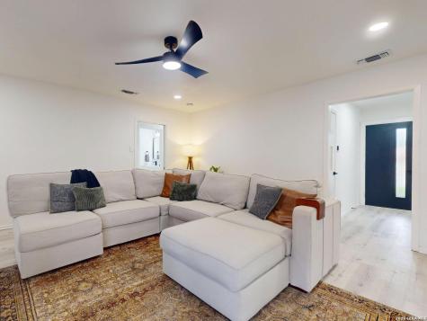 215 Trafalgar Road San Antonio TX 78216