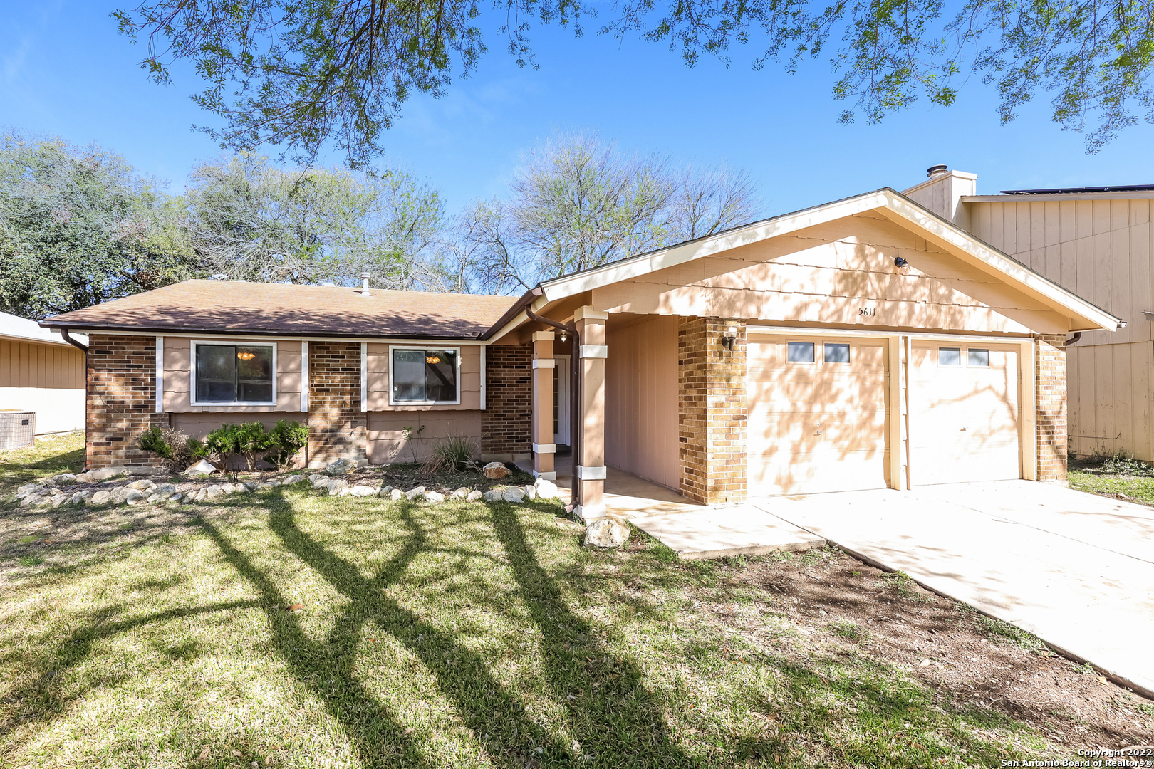 5611 Wood Oak San Antonio TX 78233