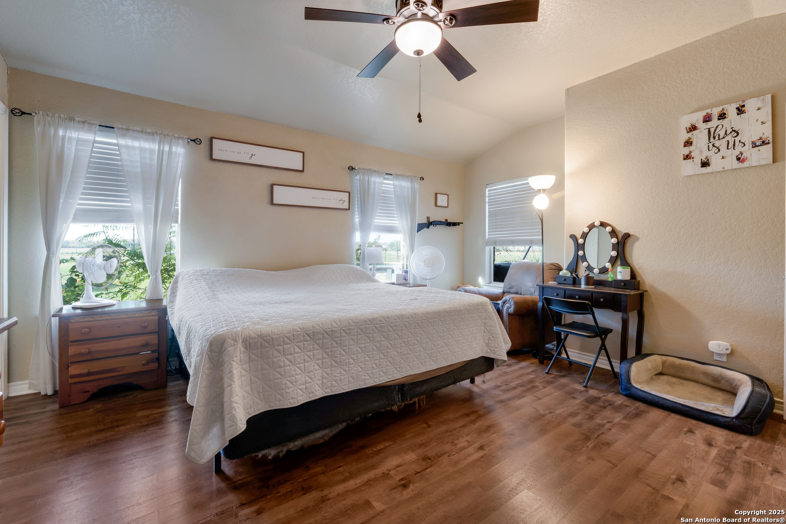 800 County Road 125 Elmendorf TX 78112