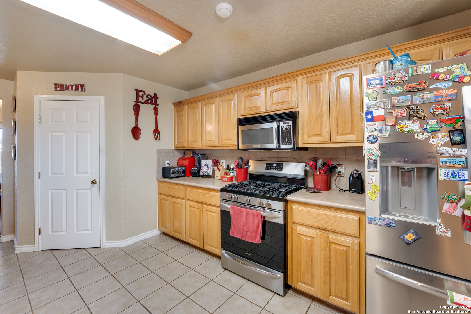 800 County Road 125 Elmendorf TX 78112