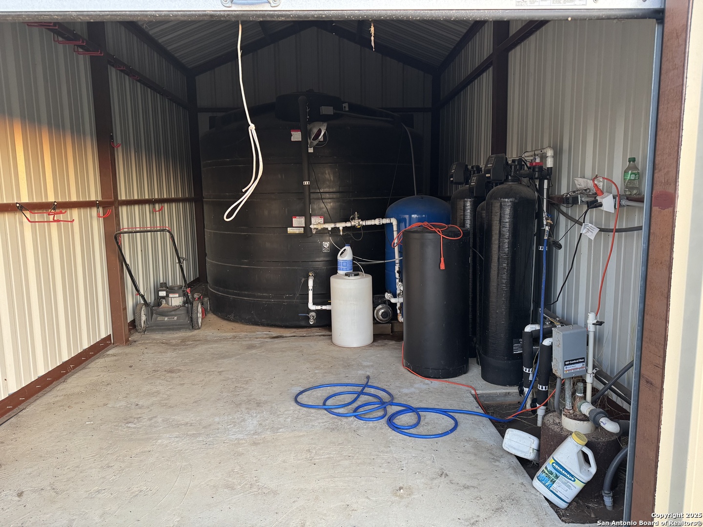 800 County Road 125 Elmendorf TX 78112