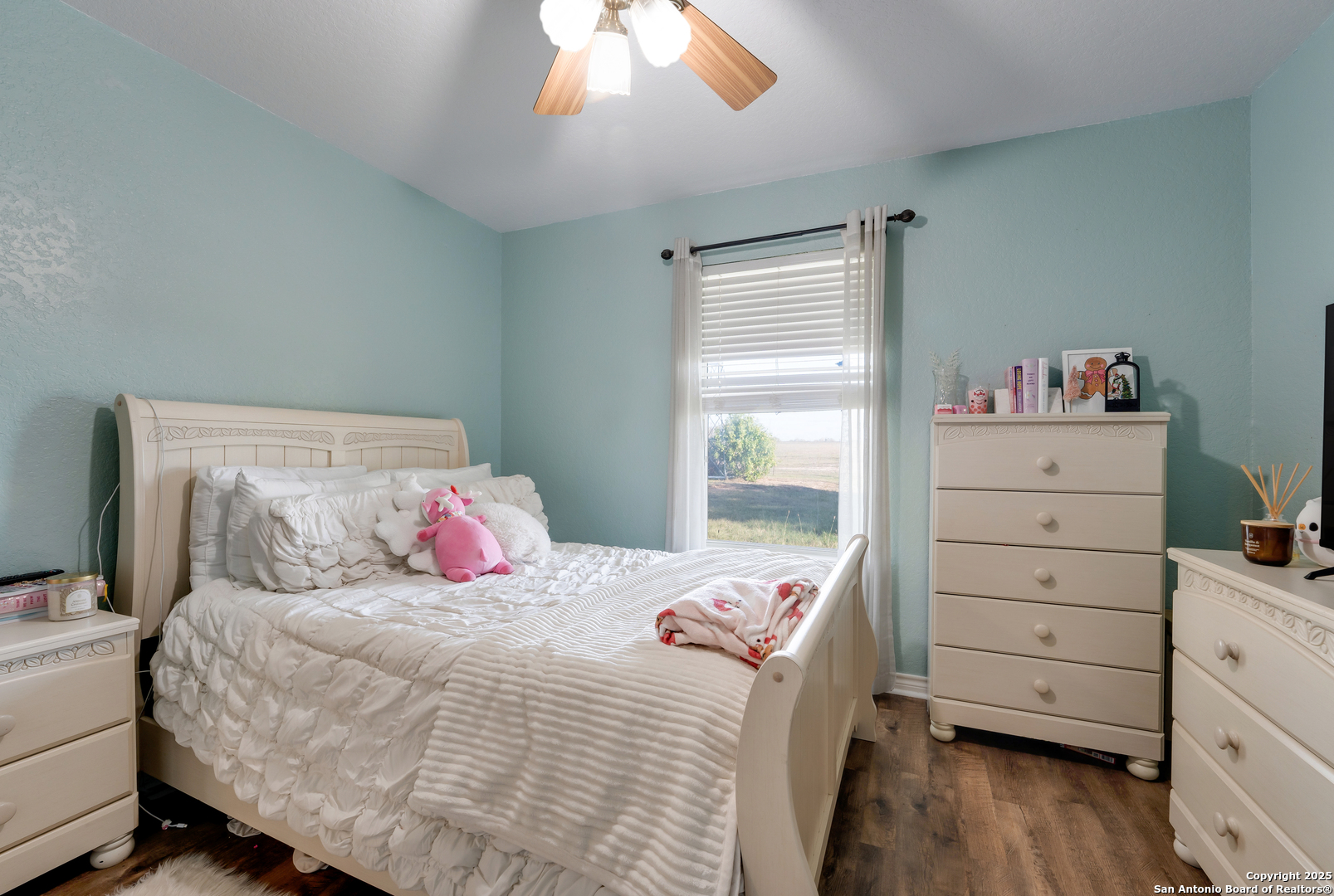 800 County Road 125 Elmendorf TX 78112