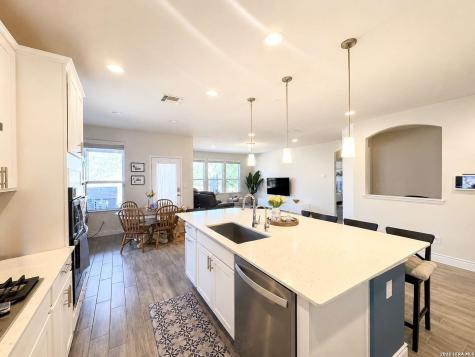27122 Quartz Way San Antonio TX 78260
