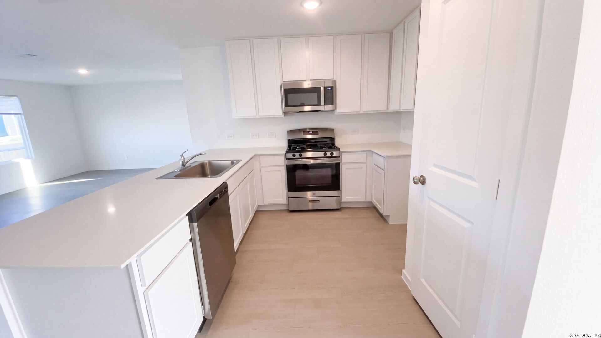 618 Paul Canyon San Antonio TX 78253