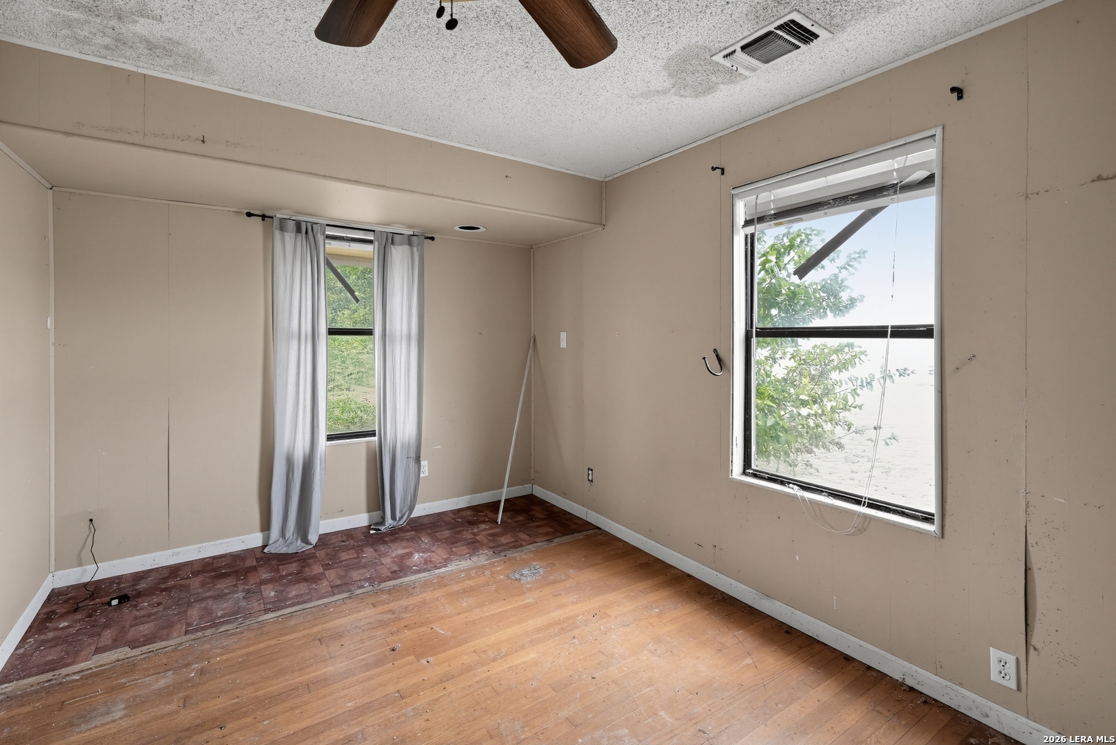 1021 Marion Marion TX 78124