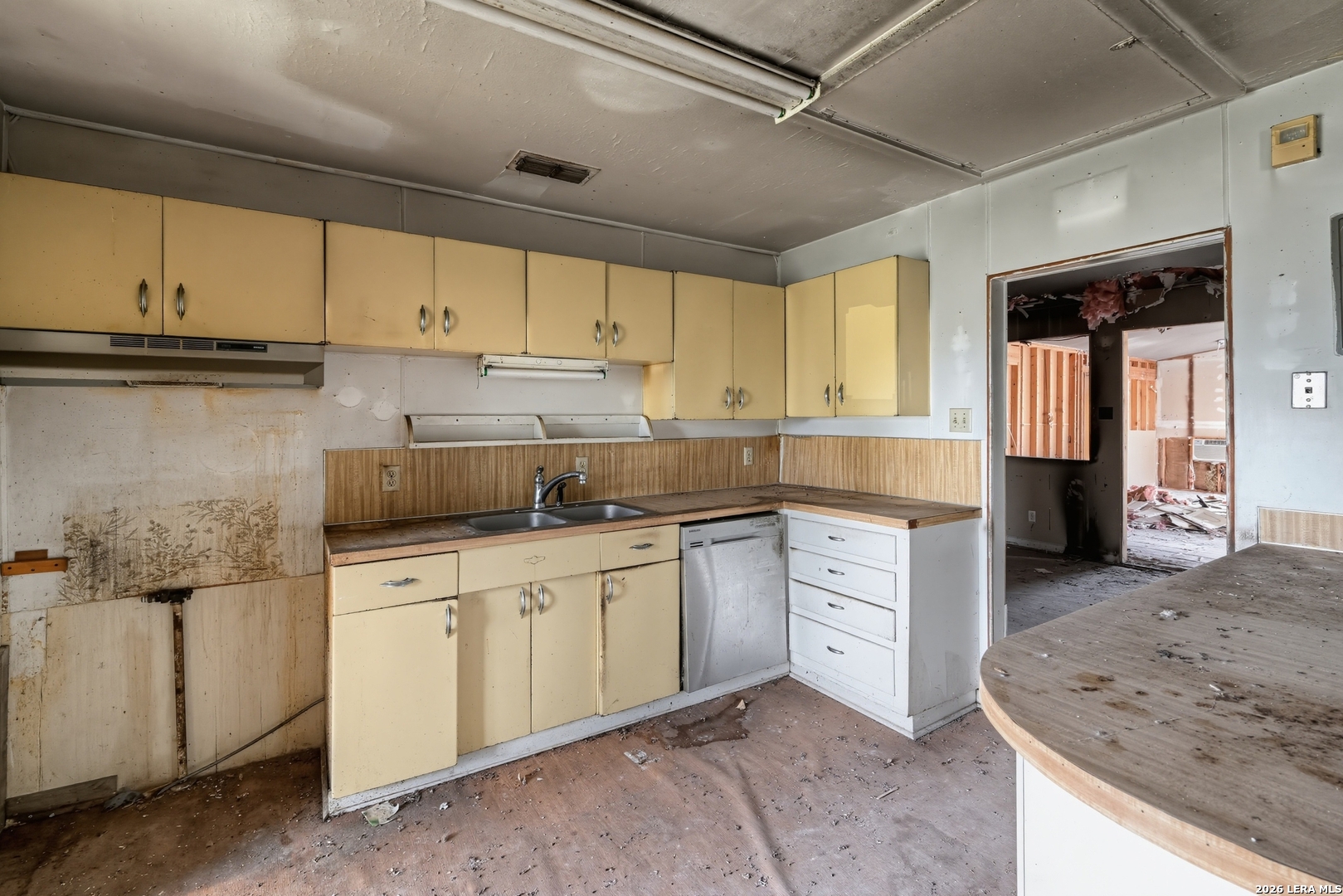 1021 Marion Marion TX 78124