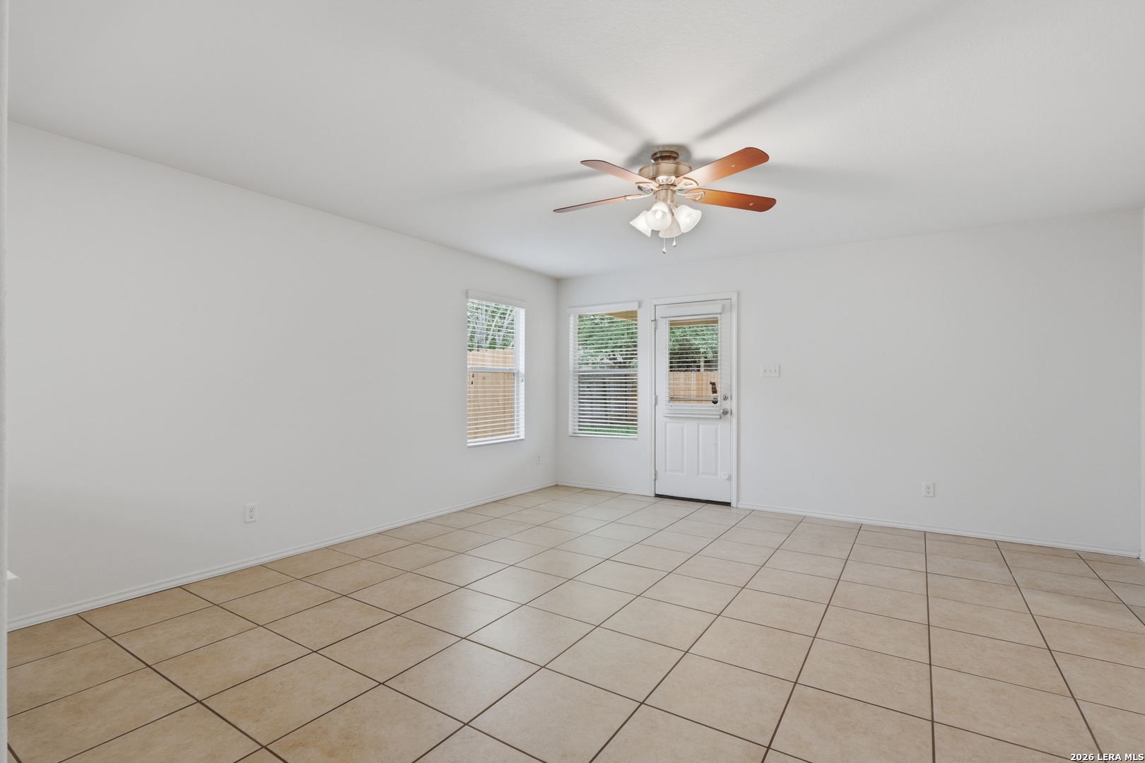 3613 Lazy Diamond Selma TX 78154