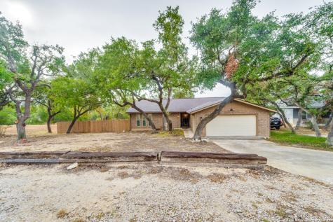 631 Lorne Road Canyon Lake TX 78133