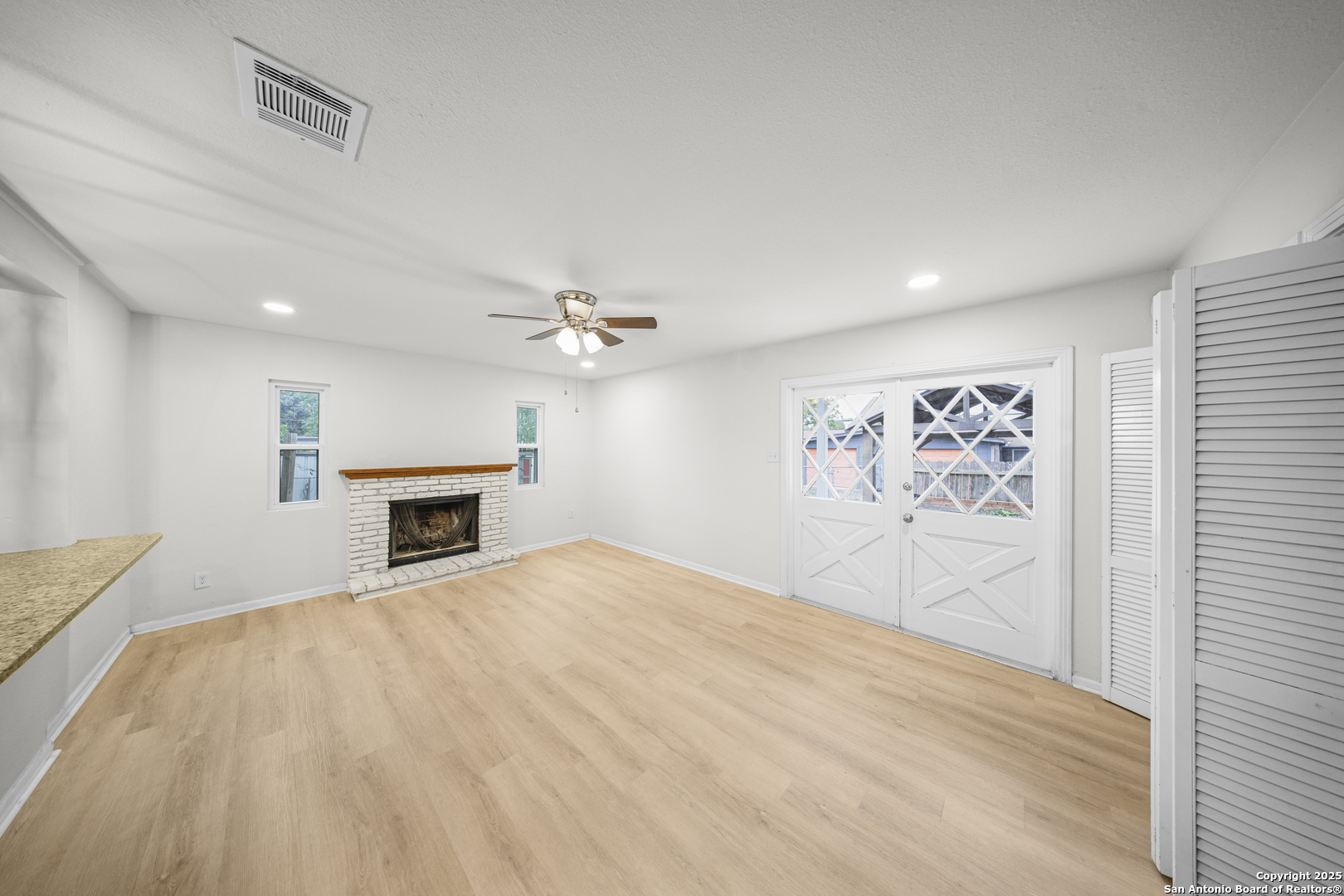 126 Cresham Drive San Antonio TX 78218