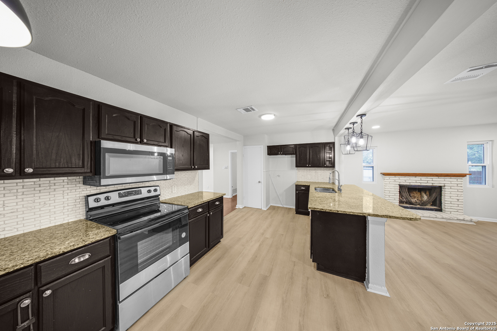 126 Cresham Drive San Antonio TX 78218
