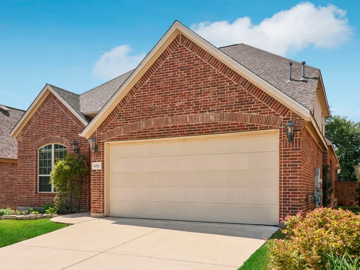 8202 Two Falls San Antonio TX 78255