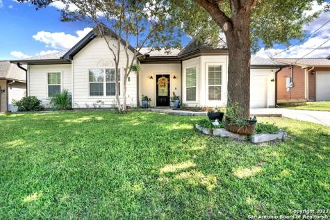 1408 S 2nd Street Floresville TX 78114