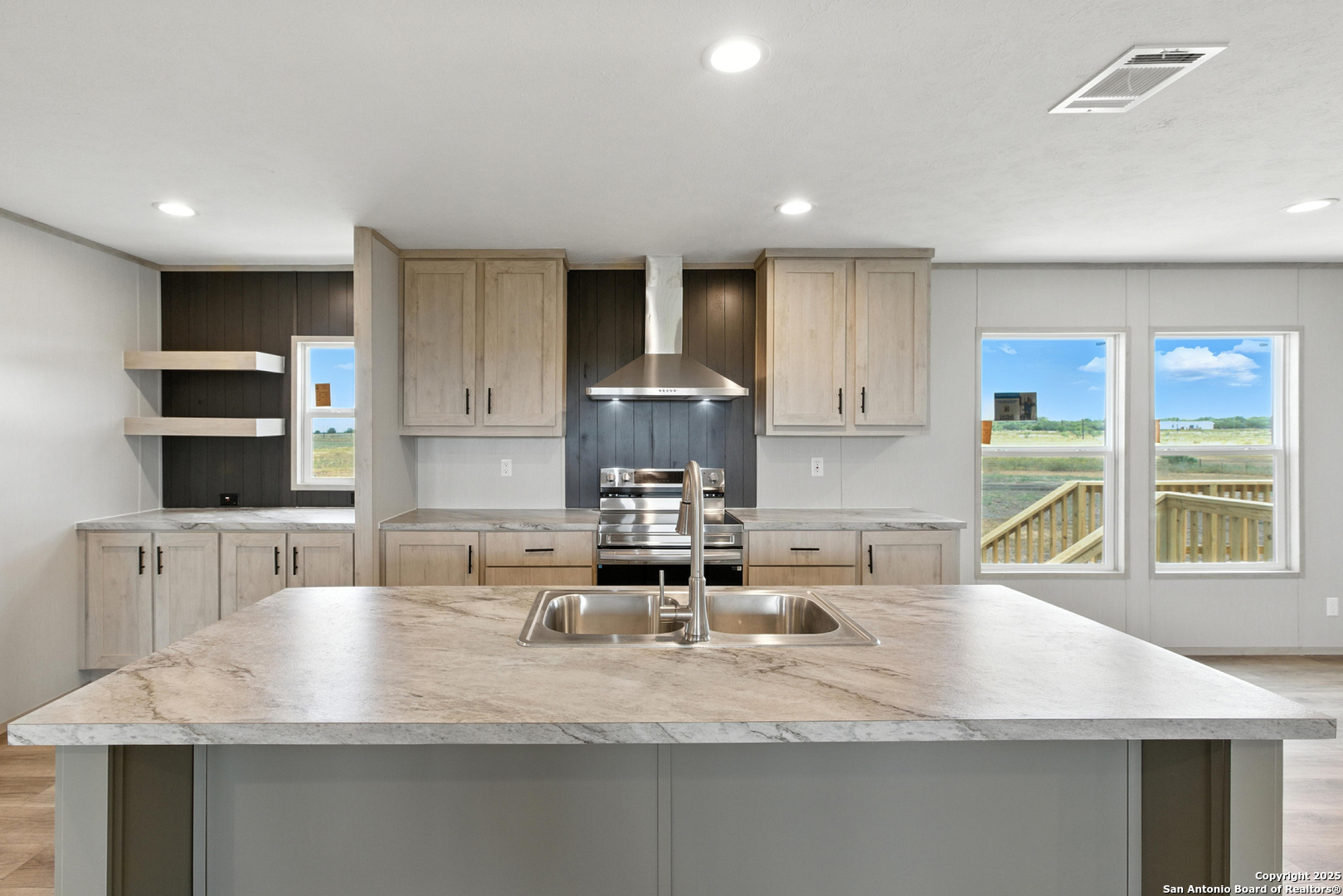 2715 Fm 1332 Jourdanton TX 78026