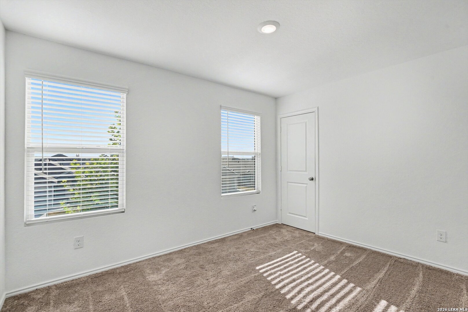 5447 Daphne Path San Antonio TX 78253