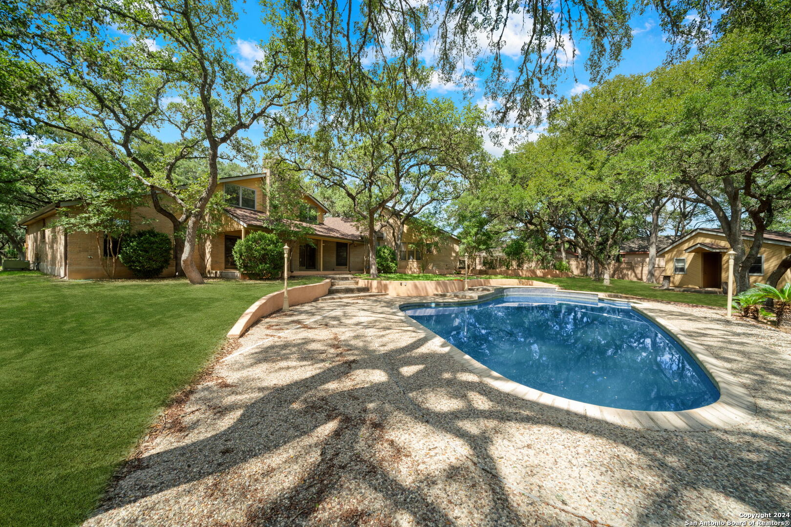 8136 Ridge North Drive San Antonio TX 78266