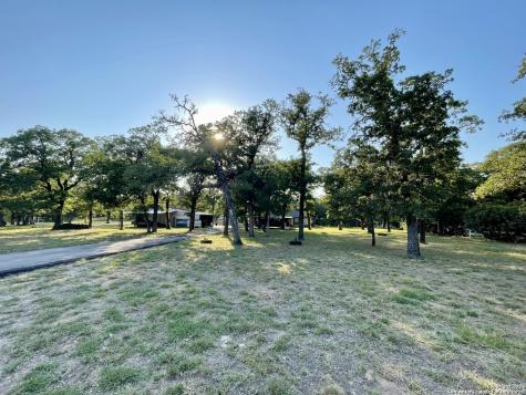 550 Mill Oak Lane Seguin TX 78155