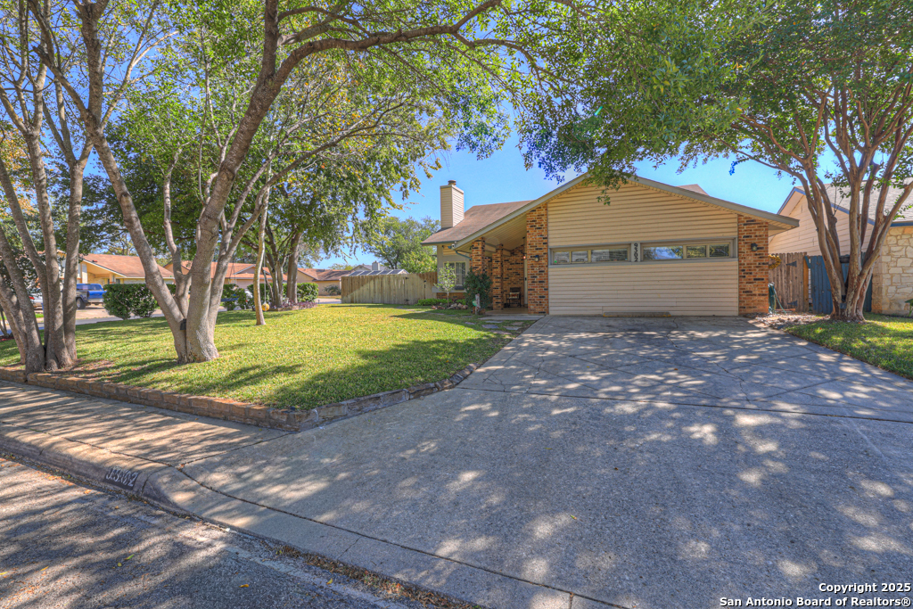 9302 SW Valley Bend San Antonio TX 78250